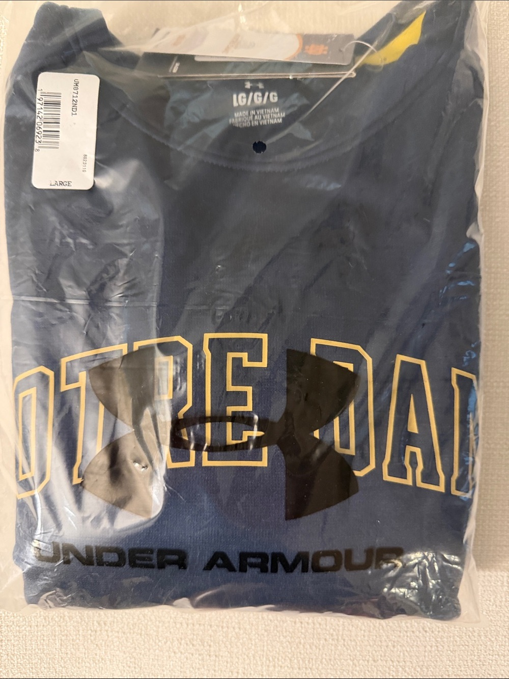 NWT Under Armour Navy and Yellow Notre Dame Graphic Men's Shirt